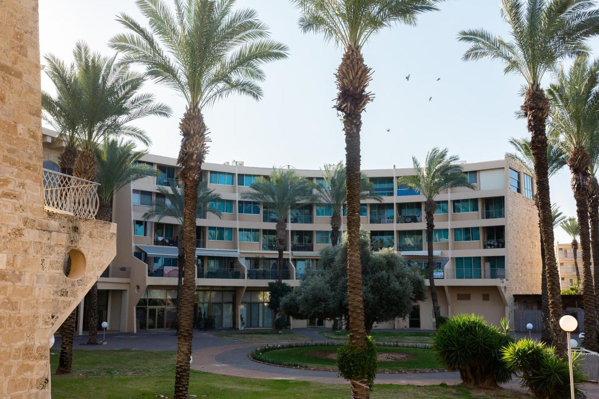 Gma Caesarea Apartment Bagian luar foto