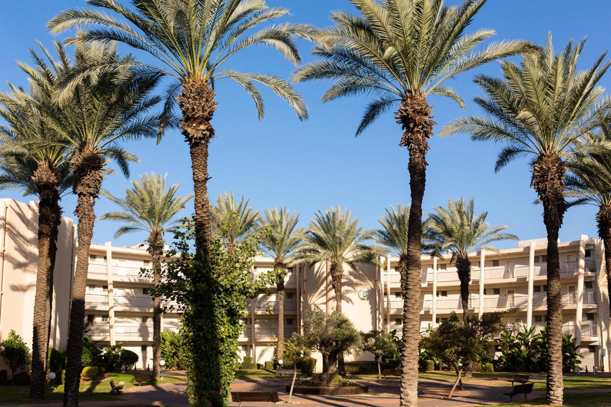 Gma Caesarea Apartment Bagian luar foto